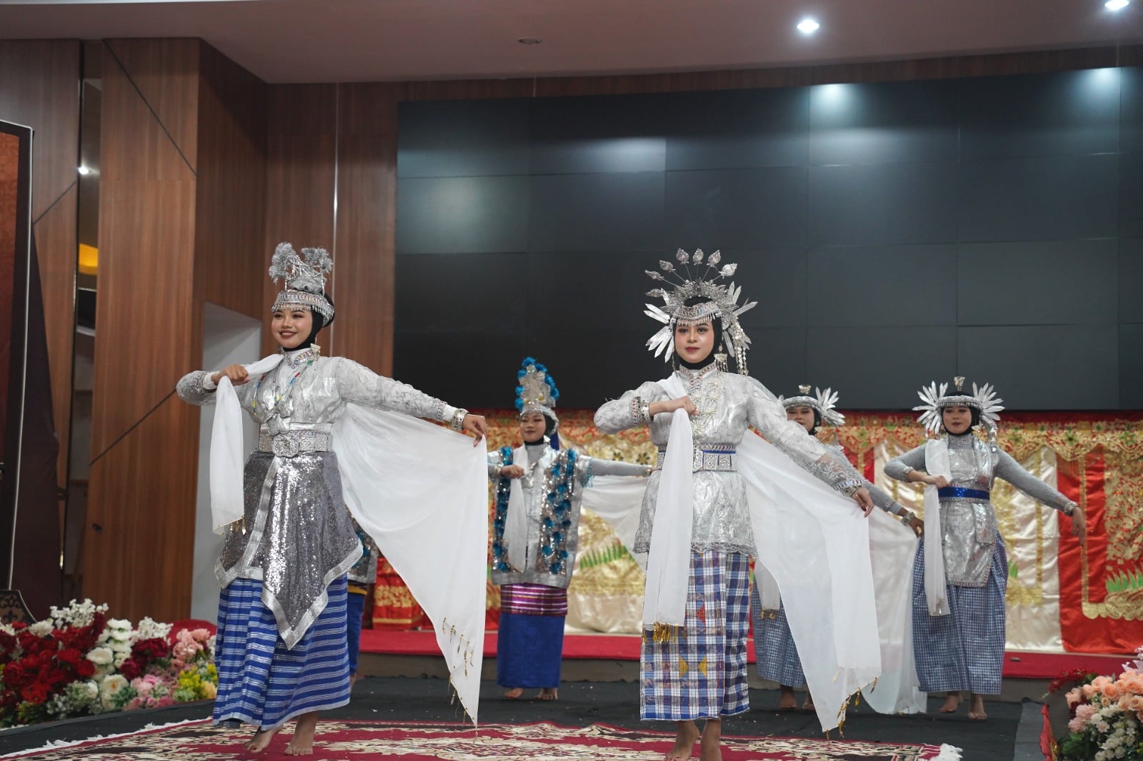 Tari Harmoni Multikultur Persembahan IAIN Kendari Raih Gold Medal di Ajang Internasional