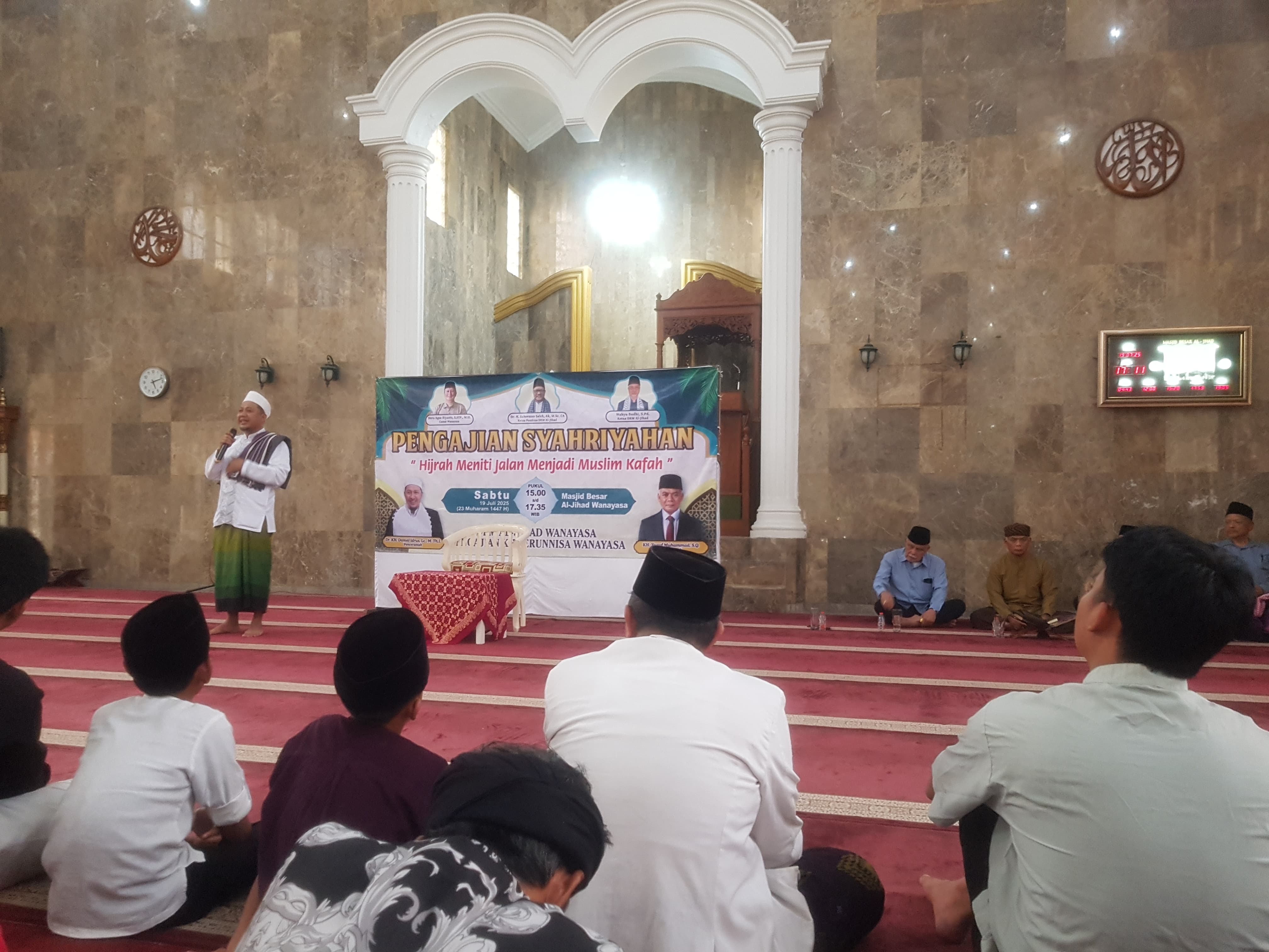 Dosen IAIN Kendari Isi Tabligh Akbar Peringatan Hari Jadi ke-194 Purwakarta