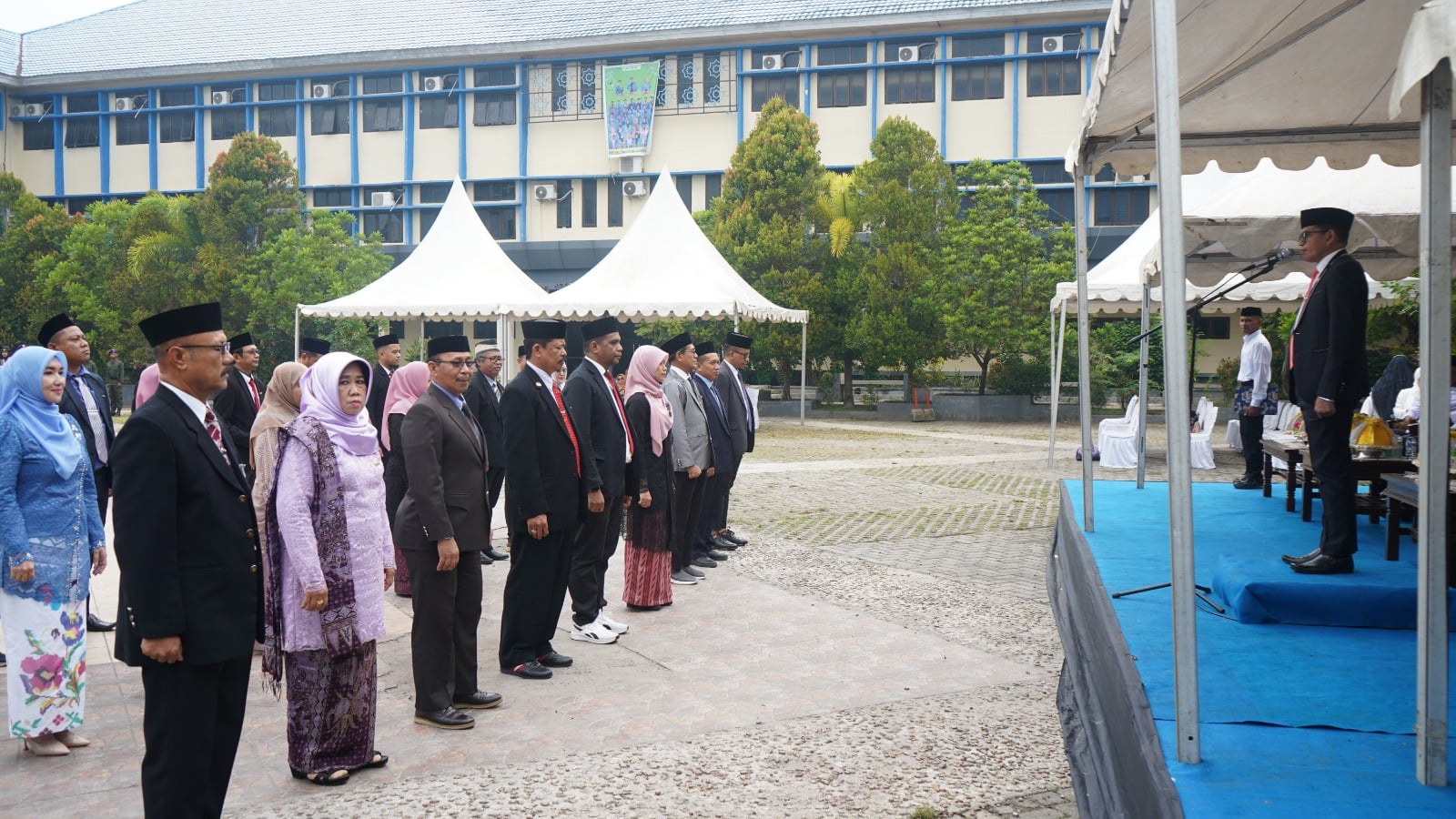 Peringati HAB ke-80 Kemenag RI, 29 ASN IAIN Kendari Terima Satya Lencana