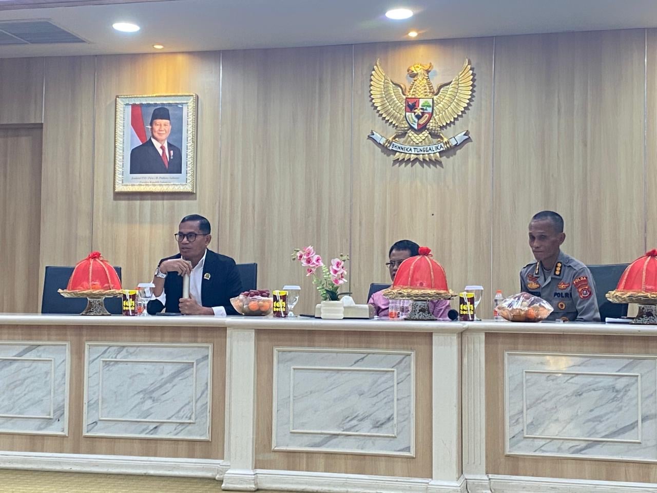 Rektor IAIN Kendari Beri Pandangan Akademis di Seminar Nasional Jurnalistik