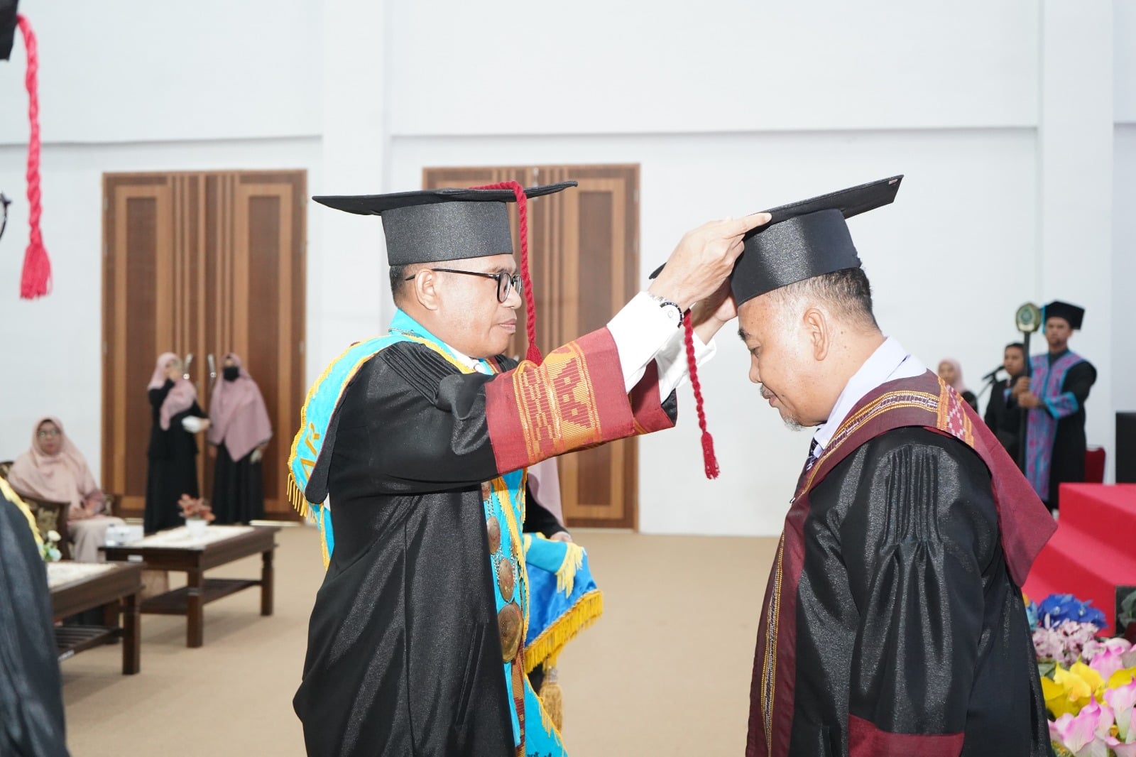 IAIN Kendari Kukuhkan Prof. Dr. K.H. Moh. Yahya Obaid, M.Ag sebagai Guru Besar ke-15