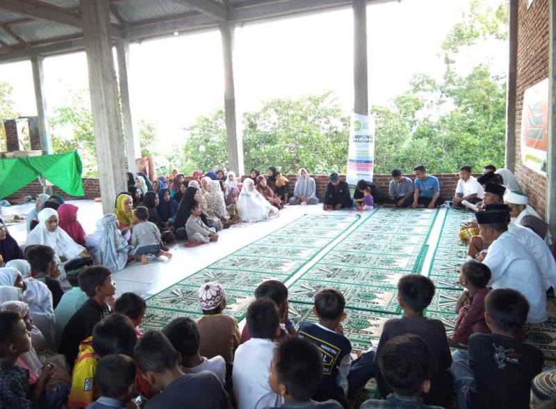DEMA Fakultas Syariah Laksanakan Kegiatan Pengabdian Masyarakat di Kelurahan Puunggaloba