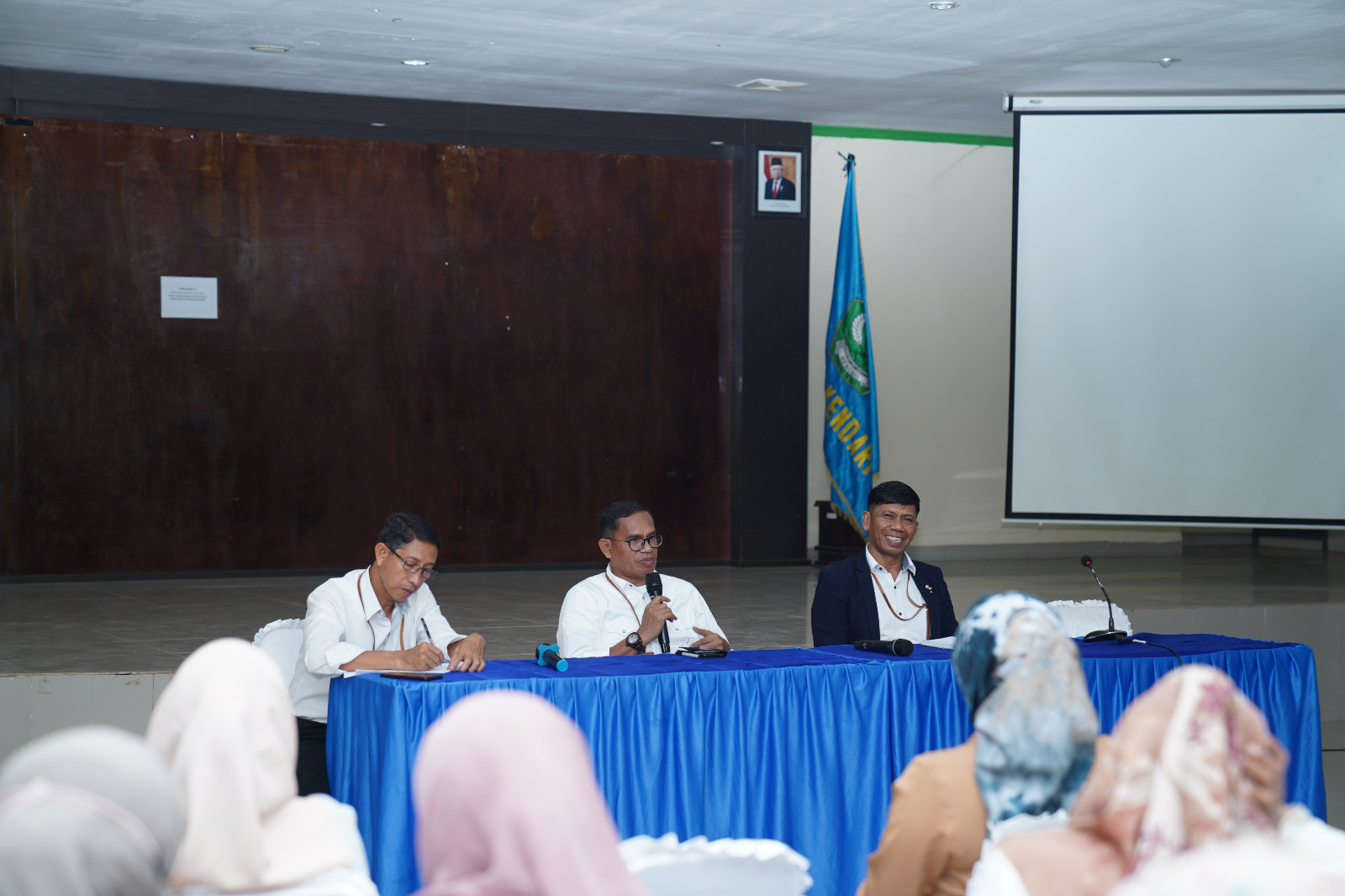 IAIN Kendari Gelar Rapat Evaluasi Peningkatan Kinerja Layanan PTT