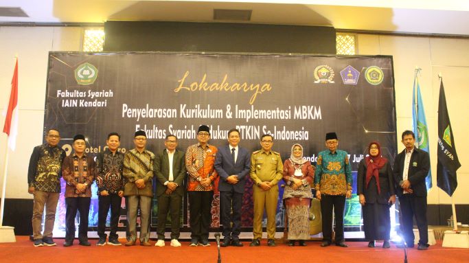 IAIN Kendari Jadi Tuan Rumah Lokakarya Penyelarasan Kurikulum dan Implementasi MBKM Fakultas Syariah dan Hukum PTKIN se Indonesia