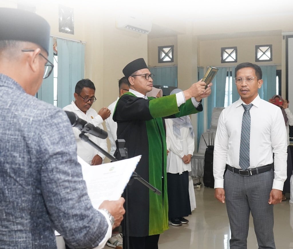 Rektor IAIN Kendari Resmi Lantik Kaprodi PPG